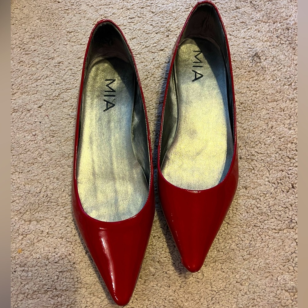 Mia “Hepburn” flats